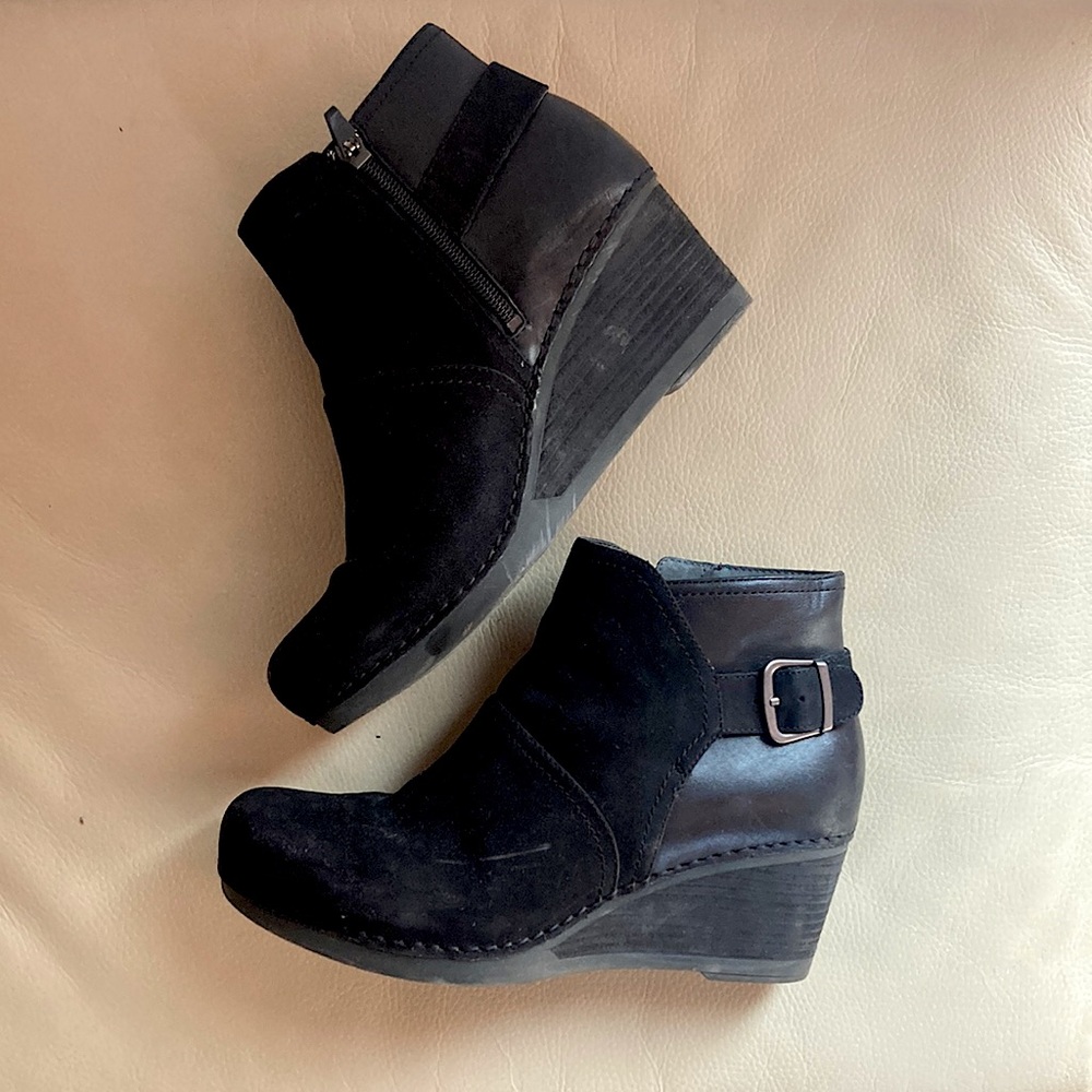 EUC Dansko Shirley Booties in Black 39